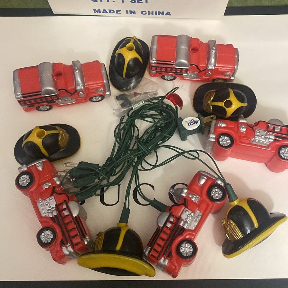 Vtg. Fire Trucks & Helmuts 10-5 of Each Sturdy Plastic Christmas Lights.…